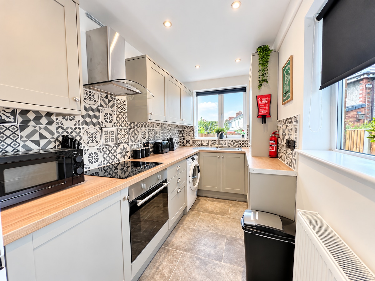 Runcorn Townhouse — property photo 3
