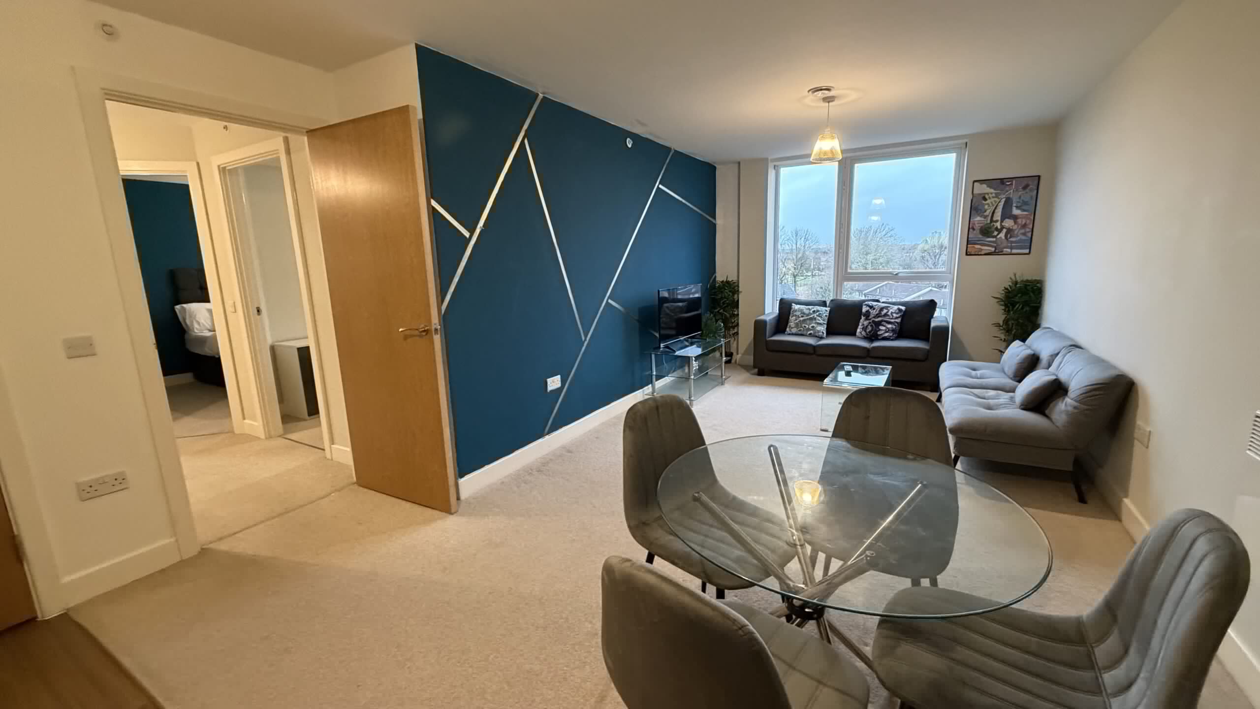 Propel Property Salford Quays short let apartment